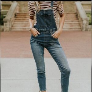 Free People We The Free Regular Mid Rise Overalls 27 Medium Wash Farmcore Boho